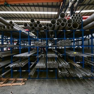 https://www.acerossteel.com/manufacturer-of-stainless-steel-round-pipes-that-provide-mass-customization-product/